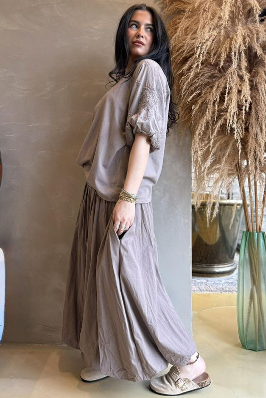 Atik Bubble Sleeve Top Mocha /9=